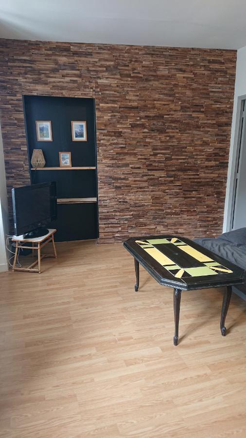 Appartement Dans Ancienne Maison Pyreneenne. Cadéac エクステリア 写真